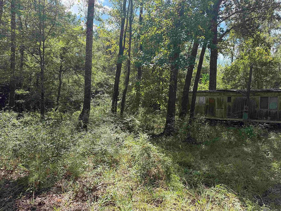 2nd image of 12486 Feierabend Rd