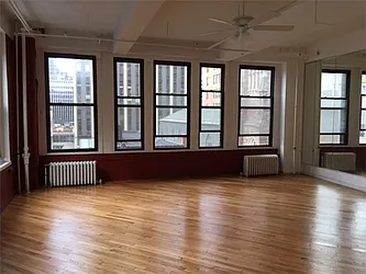 Rented by R New York