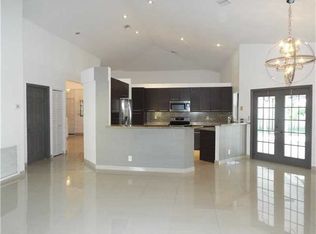 11002 NW 18th Pl, Plantation, FL 33322