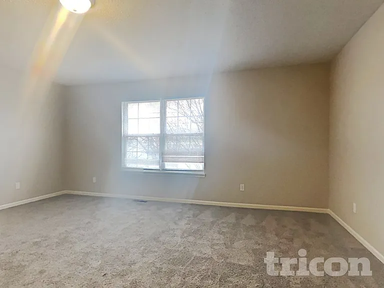 8309 Brambleberry Dr — Photo 8