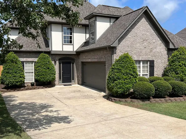 3608 Goshawk Cir, Trussville, AL 35173