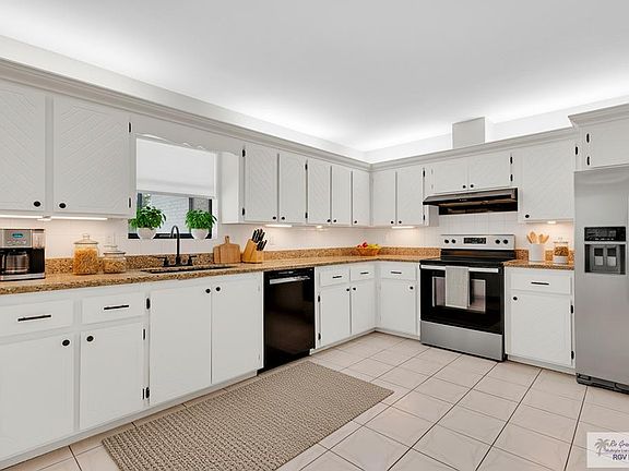 4th image of 168 Meadowbrook Ln
