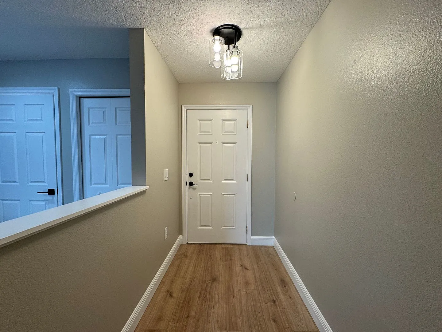 Fully Renovated Townhome | Modern Quartz Kitchen + New Baths & Flooring! — Photo 2