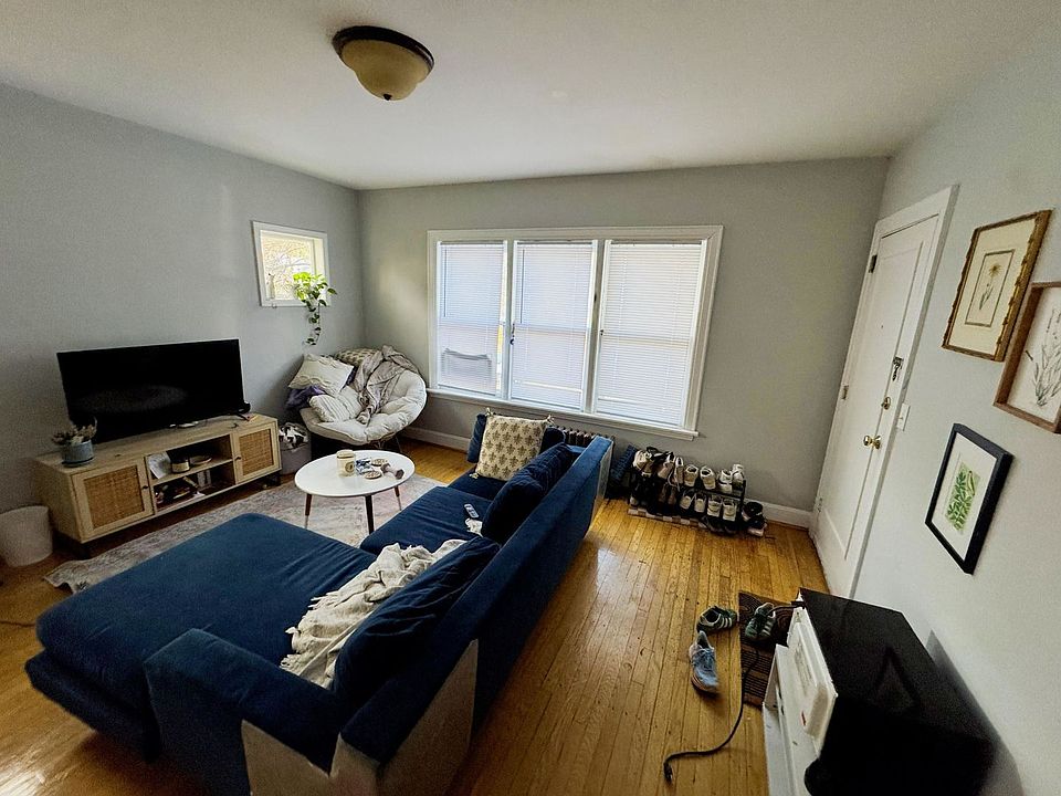 1st image of 413 W Hoover Ave APT 5