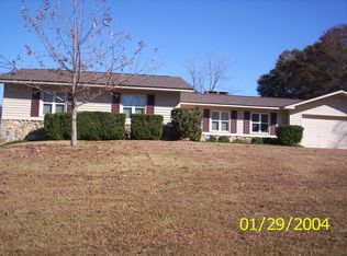 206 Seminole Dr, Enterprise, AL 36330