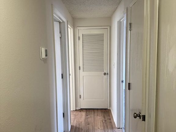 5th image of 838 Bennett Ave #5