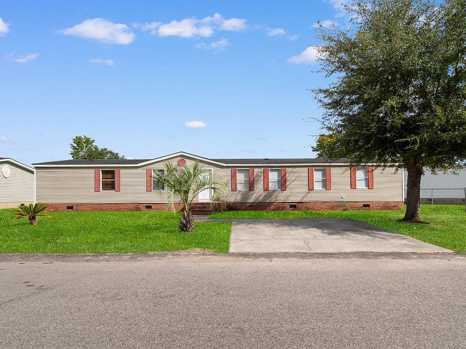 1st image of 8625 Bragg Dr.