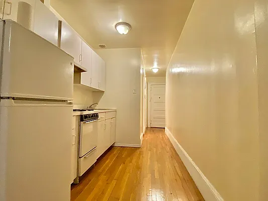 Rented by Oxford Property Group | media 17