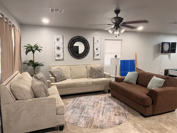 225 E Main St, Moore, OK 73160