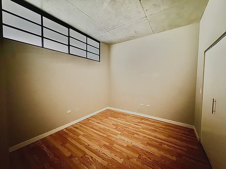 235 W Van Buren St #1616 — Photo 7