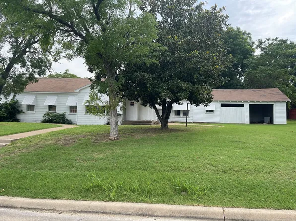 610 N Shawnee St, Ennis, TX 75119