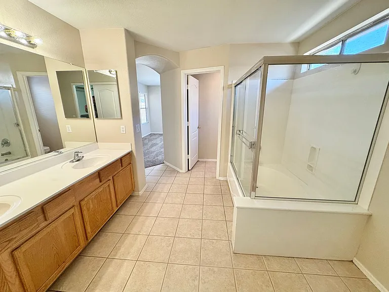35 N 123rd Dr — Photo 19
