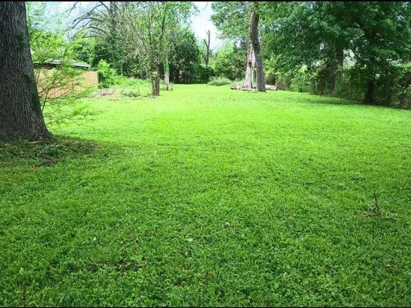 5609 Pickfair St, Houston, TX 77026