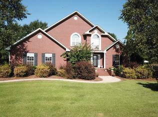 11 Beaver Lake Rd, Laurel, MS 39443