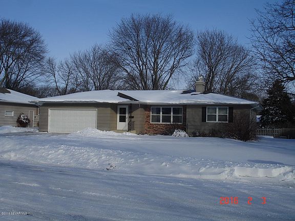 3rd image of 632 13th St SE