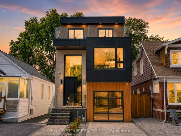 570 Main St, Toronto, ON M4C 4Y4