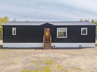 86 Hayman Ave, Saint Stephen, NB E3L 5E4