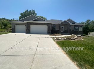 7555 S 1740 E, South Weber, UT 84405