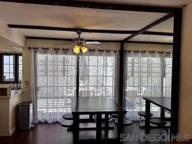 2 bed, 2.5 bath, 1358 sqft, $3,990 — Photo 3