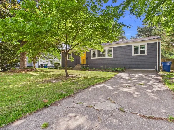 3328 Justis St, Virginia Beach, VA 23464