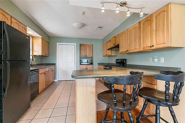 4740 W Esplanade Ave — Photo 4
