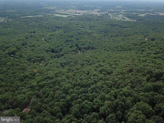 5th image of 1762 Mercer Rd