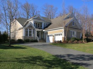 70 Morgan Ln, Basking Ridge, NJ 07920