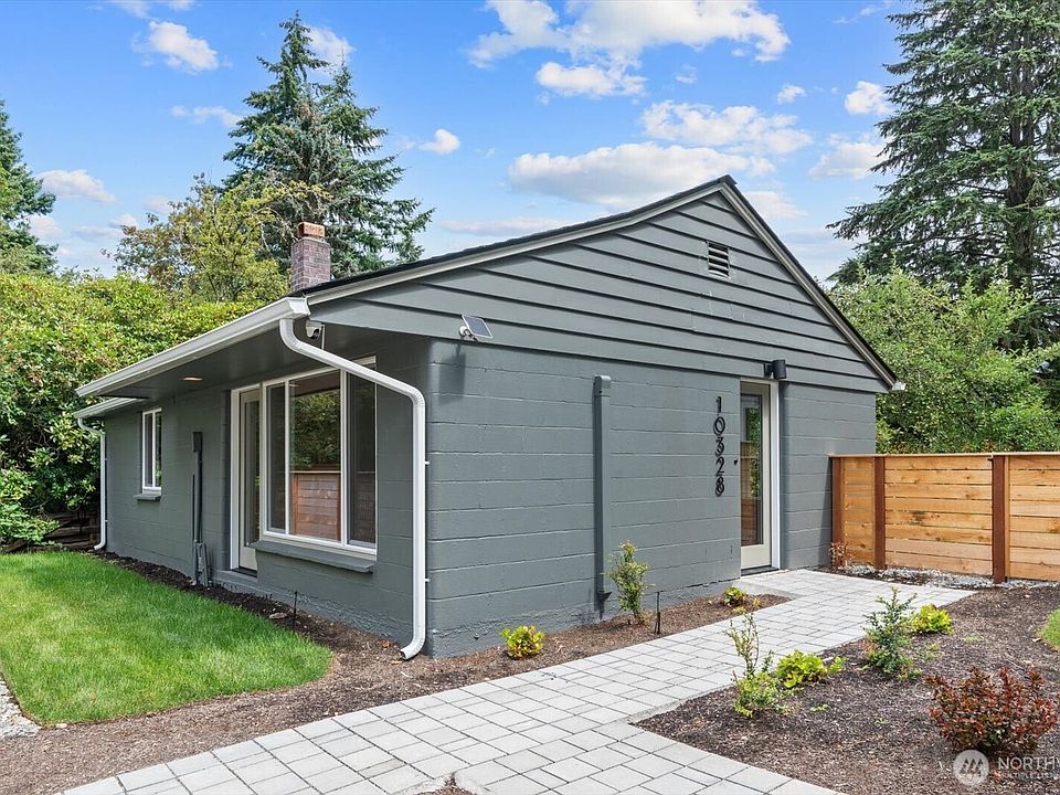 1st image of 10328 Ashworth Avenue N
