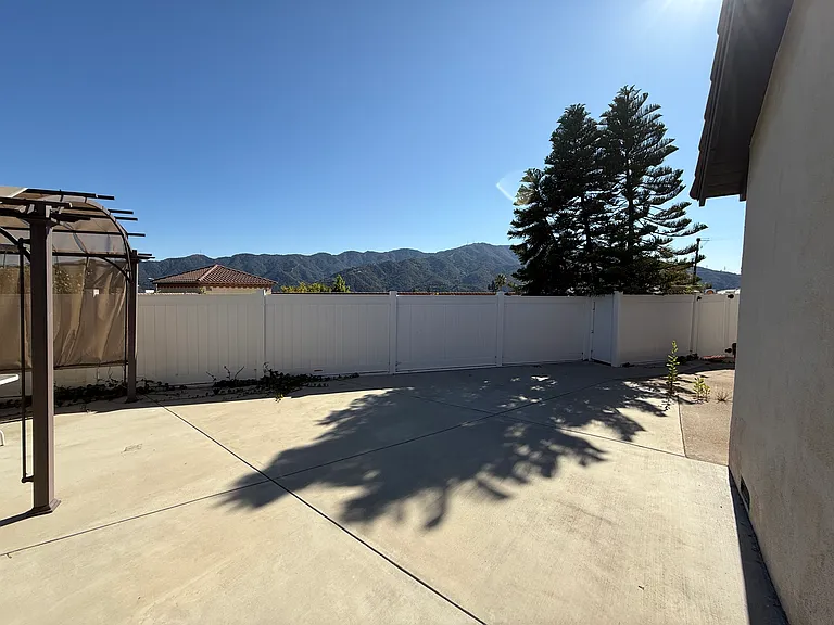 4532 Orin Ave — Photo 9