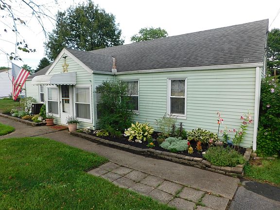 5th image of 344 Madison St