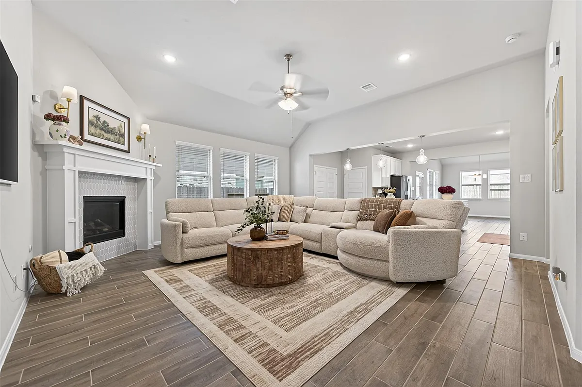 Building Photo - 32226 Cedar Crest Dr