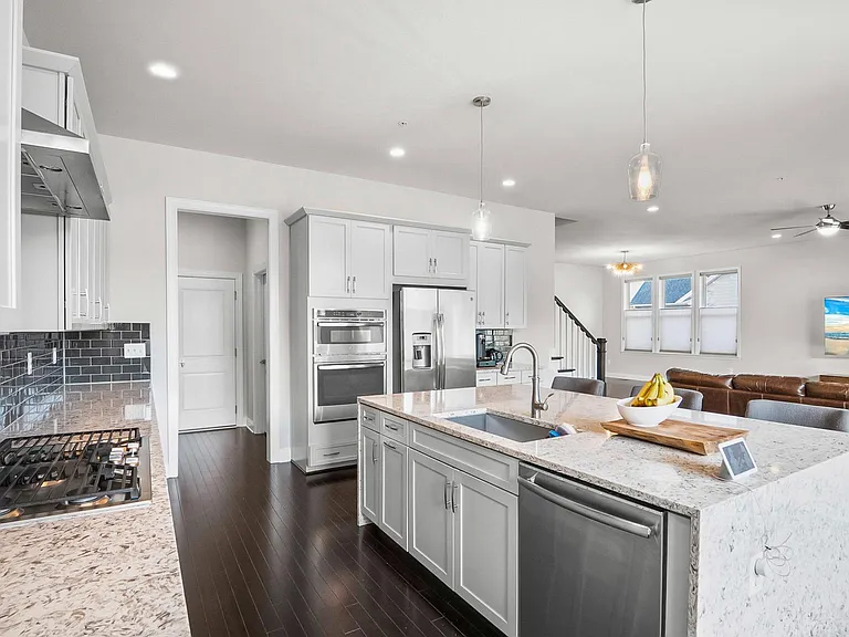 1639 Stream Valley Overlook — Photo 14