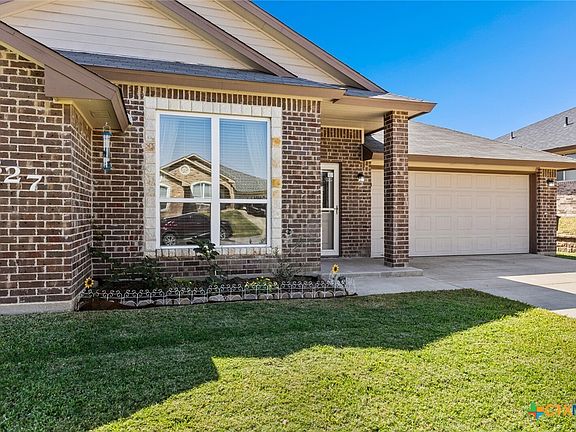 2nd image of 827 Kacie Dr