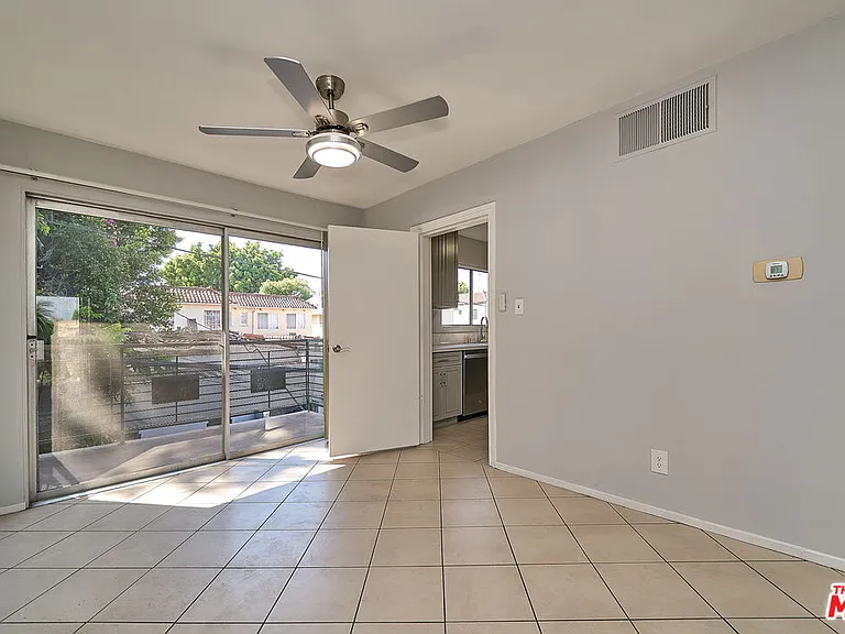 835 S Norton Ave #15 — Photo 18