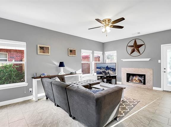 5th image of 4101 Endicott Dr