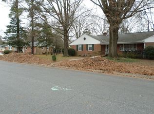 1015 Lakewood Dr, Colonial Heights, VA 23834