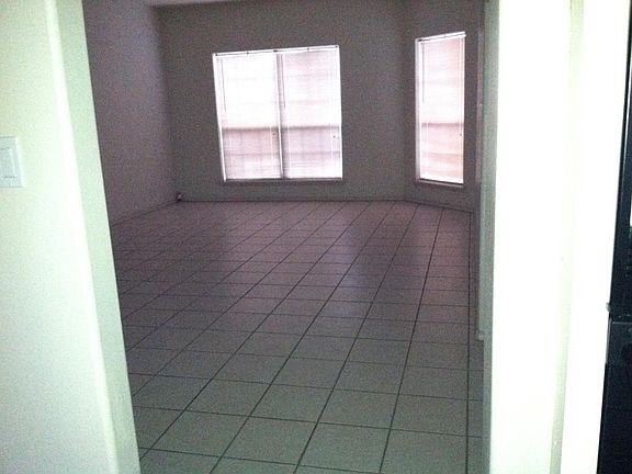 3rd image of 4318 N 4th Ln
