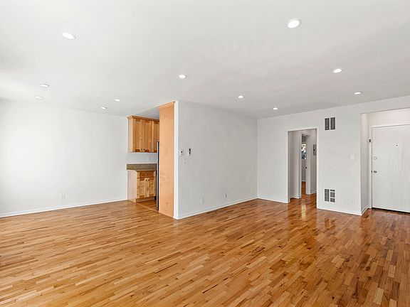 4th image of 1425 N Harper Ave APT 10