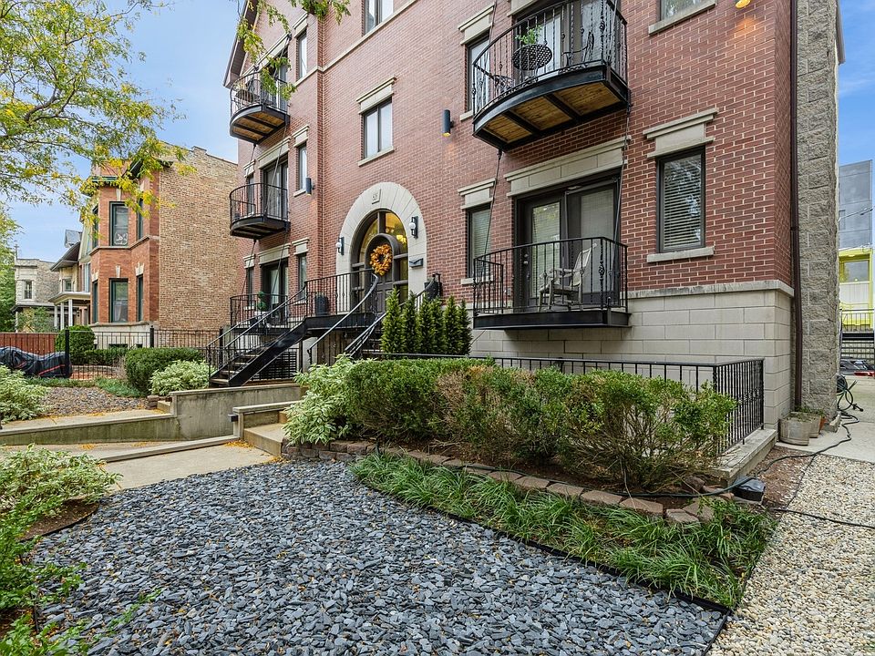 1st image of 826 W Windsor Ave APT 2W