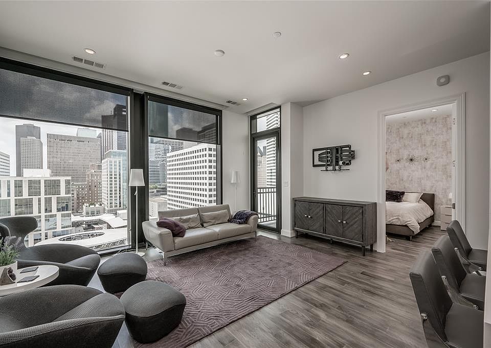 1st image of 1211 Caroline St #1407