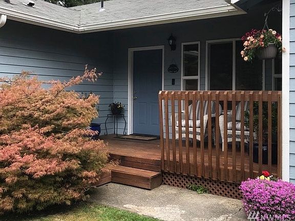 5th image of 120 E Bald Eagle Dr