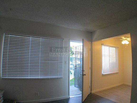 5th image of 1708 Pacific Ave APT 1