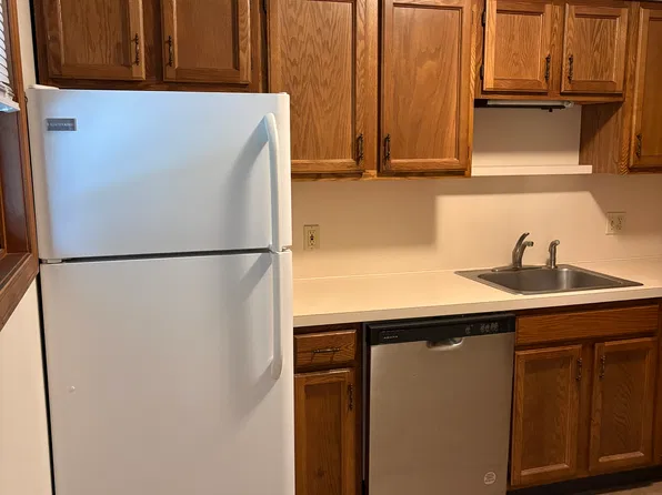 19B Chestnut St APT 4, South Glens Falls, NY 12803