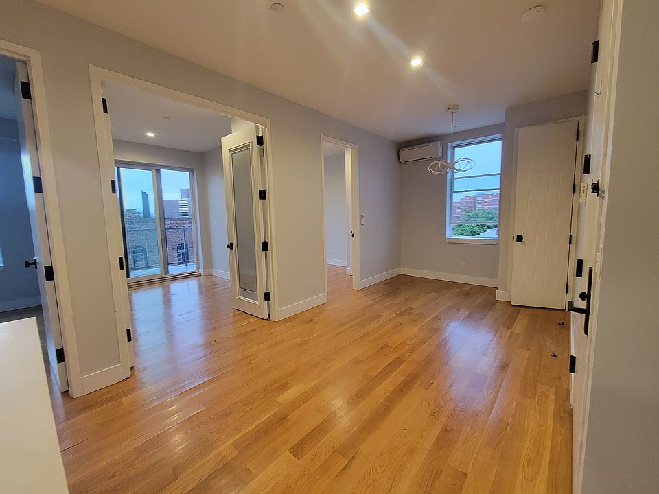 1st image of 34 Belvedere St #4F