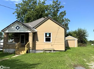 1026 S 11th St, Centerville, IA 52544