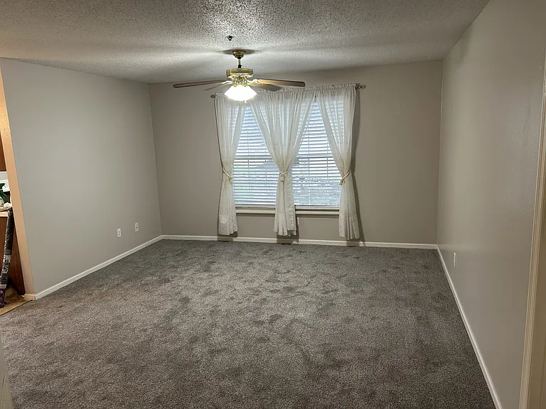 103 Vixen Cir #J — Photo 10