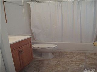 3rd image of 8 Foreston Cir