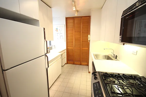 Sold by RB Homes | media 16