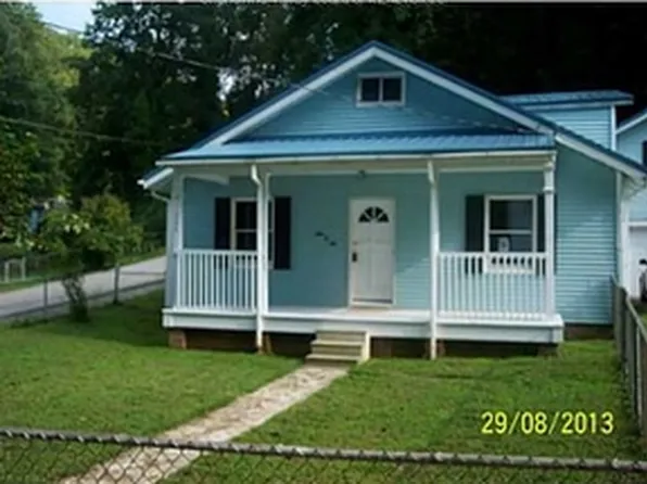 906 S Park Rd SE, Charleston, WV 25304