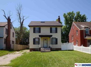 4063 Paxton Blvd, Omaha, NE 68111